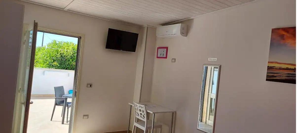 Briciola'S Rooms Porto Cesareo Exterior photo